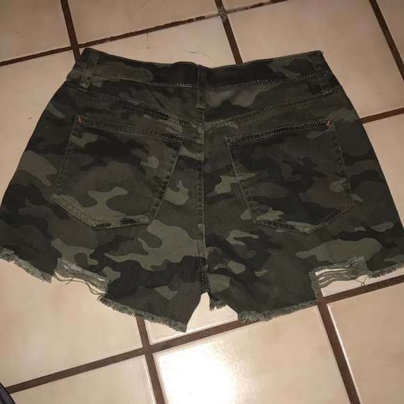 Shorts - Picture 2 of 2
